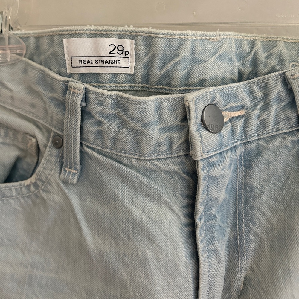 Women’s Gap jeans straight leg